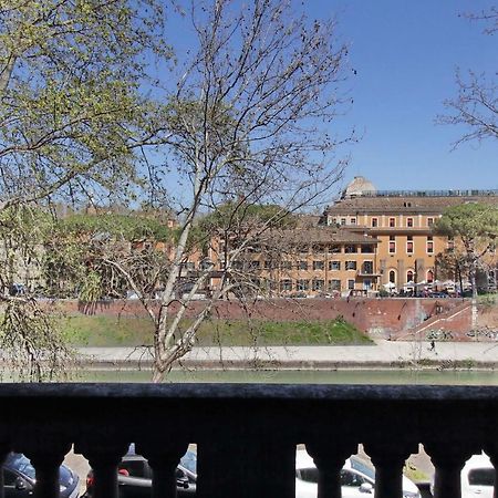 4Bnb - Tiberina Spacious Apartment Рим Экстерьер фото